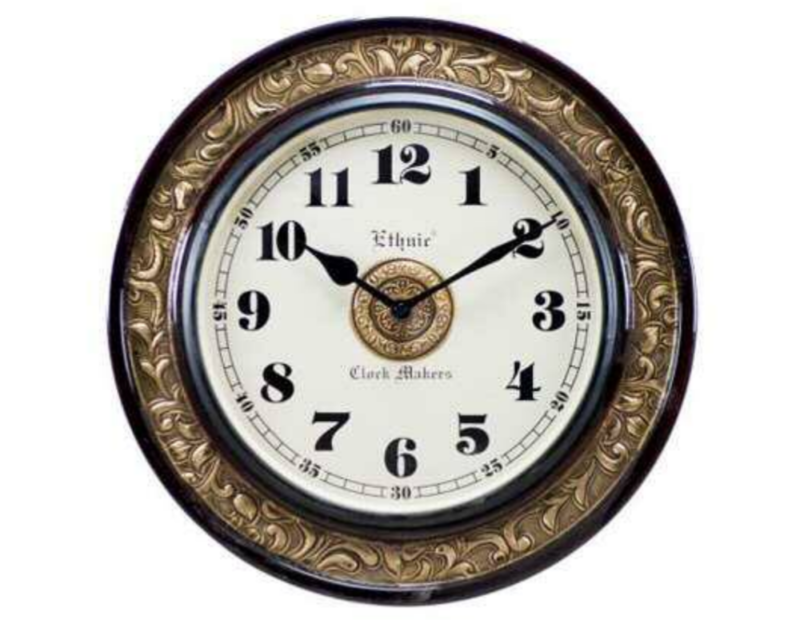 真鍮を使用したインド製の時計